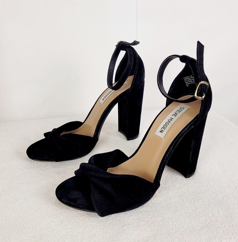 Steve Madden black suede chunky block heel sandal Size 7.5 Retro Classic Minimal